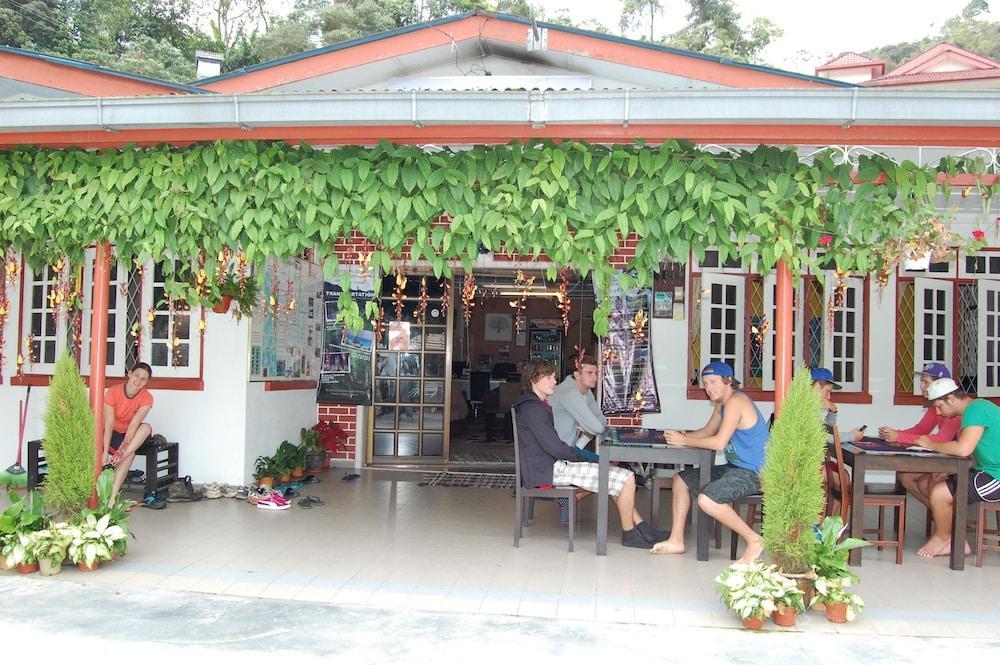 Rovers Inn Cameron Highlands Eksteriør bilde